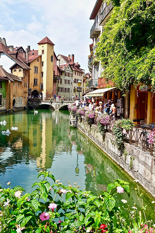 Photo of the flowering canals in Annecy